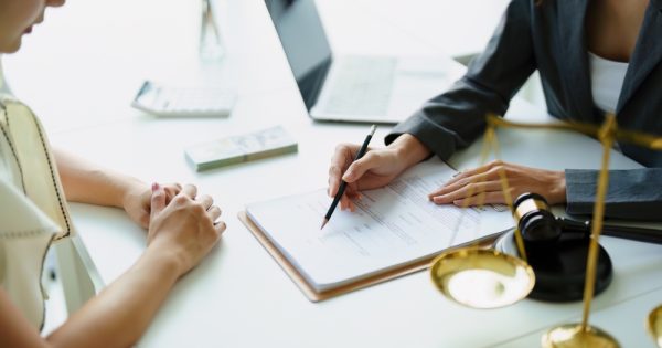 Legal Document Assistant (LDA) with Specialty Certification
